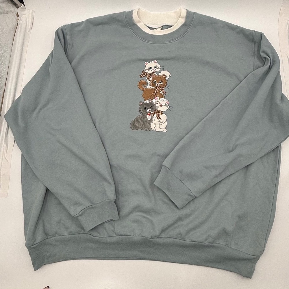 Morning Sun Womens 2XL Blue Embroidered Kitten Cat Stack‎ Sweatshirt 90s Style